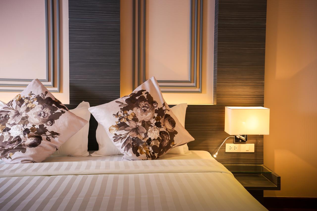 The Sathon Vimanda Hotel Бангкок Экстерьер фото