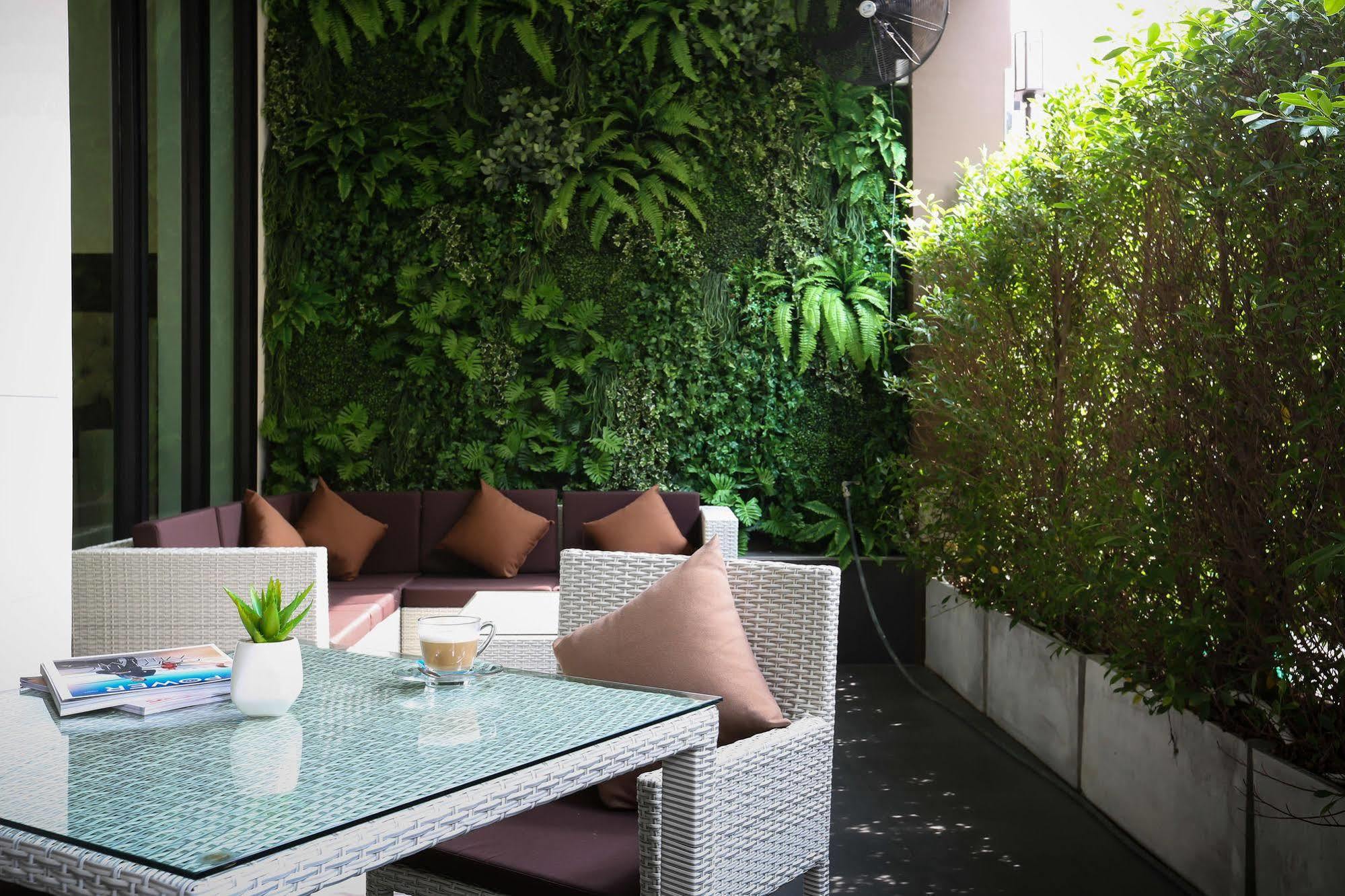 The Sathon Vimanda Hotel Бангкок Экстерьер фото