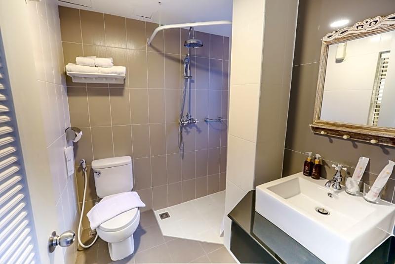 The Sathon Vimanda Hotel Бангкок Экстерьер фото
